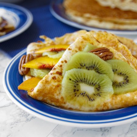 Fitness palačinky s ovocem - recept Bajola