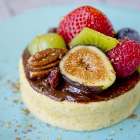 Fit jogurtový mugcake - mini dortík z mikrovlnky - recept Bajola