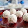 Fitness kokosové kuličky z krupice ⭐ vánoční cukroví