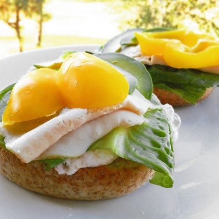 Fitness bagel s krůtí šunkou - zdravý recept Bajola