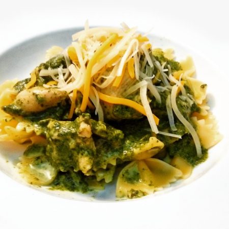 Fitness farfalle se špenátem - zdravý recept Bajola