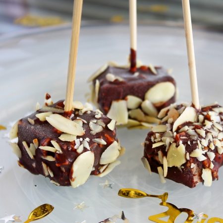 Fitness proteinová lízátka podle Paige Hathaway - zdravý recept Bajola