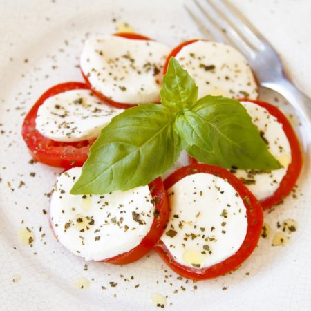 Fitness salát Caprese - zdravý recept Bajola