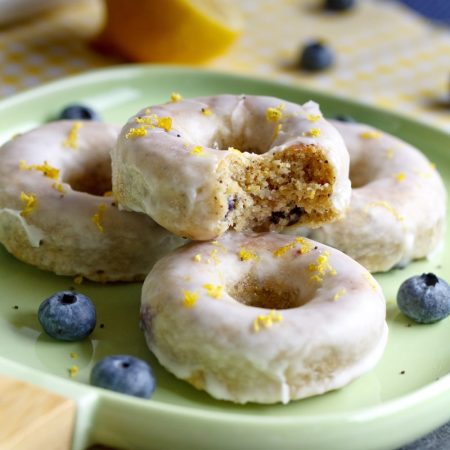 Fitness citrónové donuty s borůvkami - recept Bajola