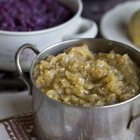 Zdravé dušené kysané hlávkové zelí bez mouky a cukru - recept Bajola Zdravé dušené kysané hlávkové zelí bez mouky a cukru - recept Bajola